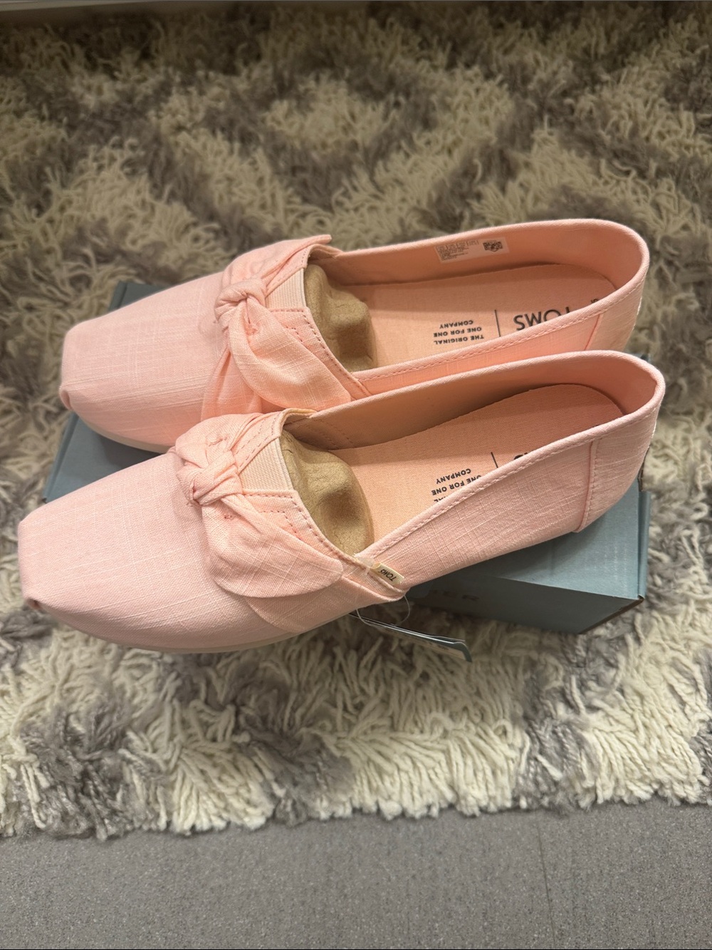 Toms Classic, Spanish Villa Crosshatch Linen /Bow 8.5